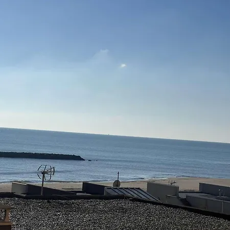 T2 A Valras-plage, 4 Pers, A 30m De La Plage, Parking Prive, Cuisine Equipee - Fr-1-701-74 *