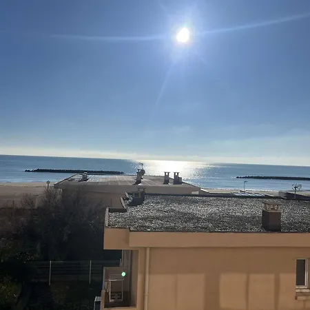 Apartment T2 A Valras-plage, 4 Pers, A 30m De La Plage, Parking Prive, Cuisine Equipee - Fr-1-701-74